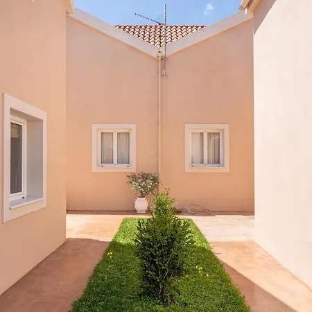 Helianthus Apartament Argostolion